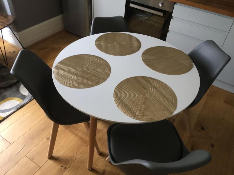 נורת' וולסהאם Stylish 2 Bed Apart In The Heart Of North Norfolk מראה חיצוני תמונה