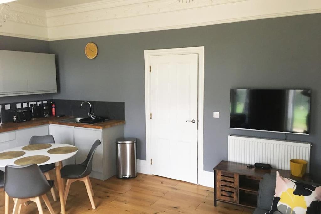 נורת' וולסהאם Stylish 2 Bed Apart In The Heart Of North Norfolk מראה חיצוני תמונה